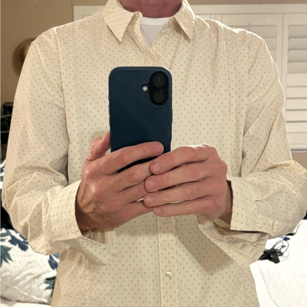 Prana Men's Cream Button Down Shirt (slim)